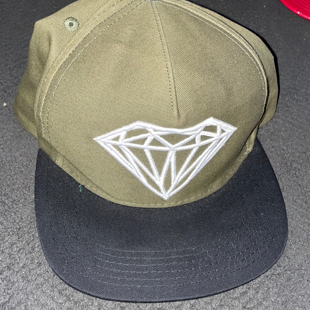 Diamond Supply Snap Back